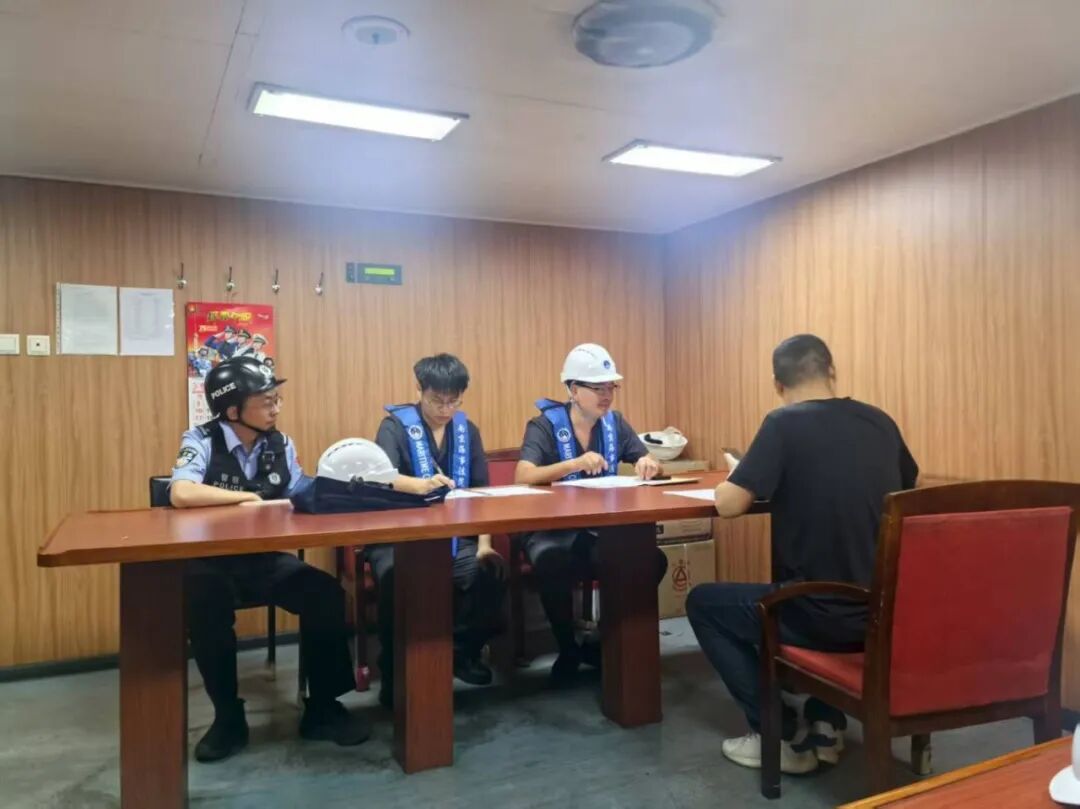 1765327886173441.jpg 1765327886173441.jpg